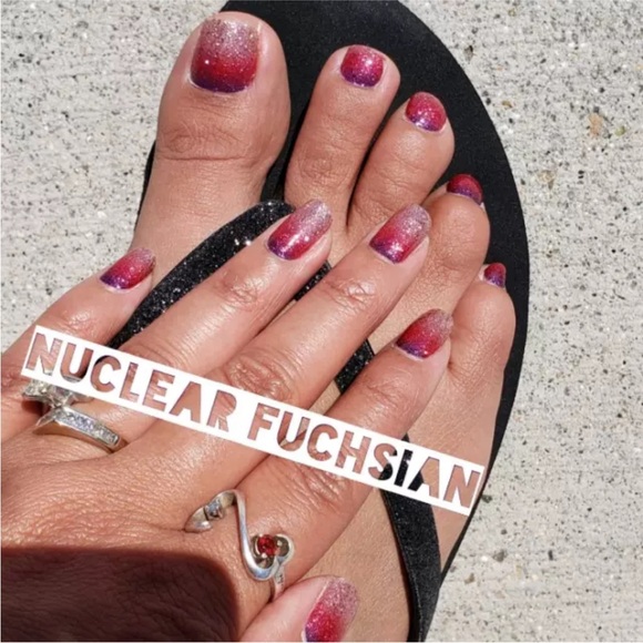 *Retired* Color Street: Nuclear Fuchsian | Pink Purple Gradient Glitter Sparkle - Picture 2 of 16